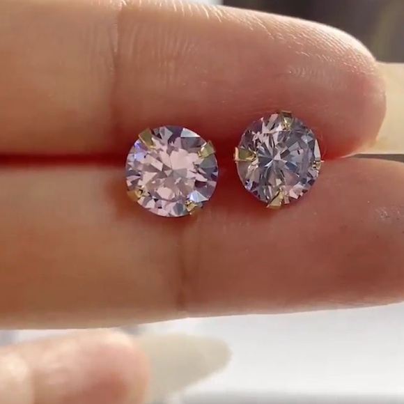 K18 Japan Gold Amethyst Stud Earrings in Silicone lock 10mm - Picture 6 of 8